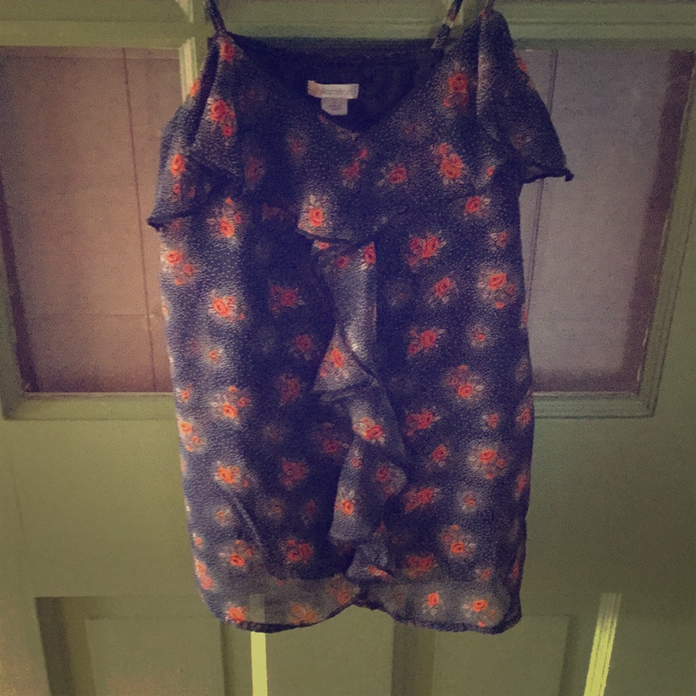 Xhilaration tank top